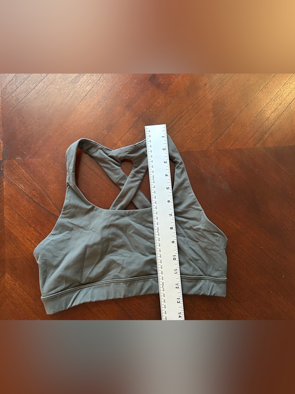 lululemon athletica Green Cross-Back Sports Bra size 8 - Picture 3 of 6